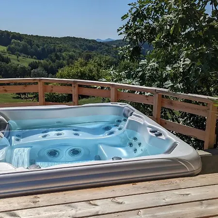 Ursteirerhof - Familie Kerschbaumer Bed & Breakfast 4*