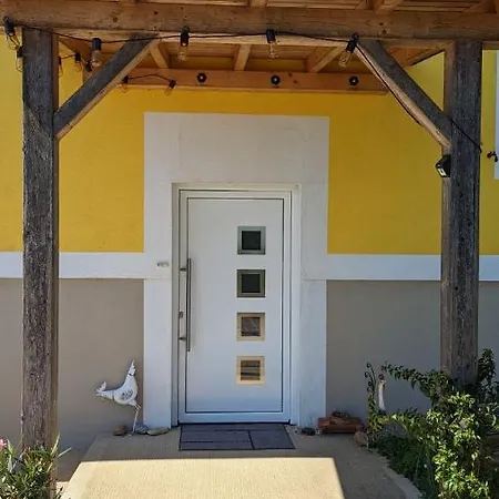 Ursteirerhof - Familie Kerschbaumer Bed & Breakfast Paalsdorf