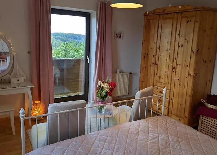 Ursteirerhof - Familie Kerschbaumer Paalsdorf