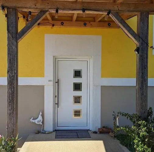 Ursteirerhof - Familie Kerschbaumer Oda ve Kahvaltı Paalsdorf